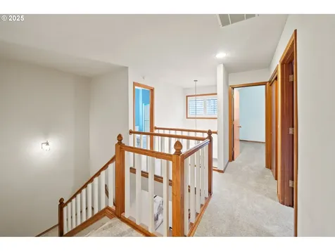 14390 Camden Lane Lake Oswego OR 97035