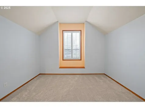 14390 Camden Lane Lake Oswego OR 97035