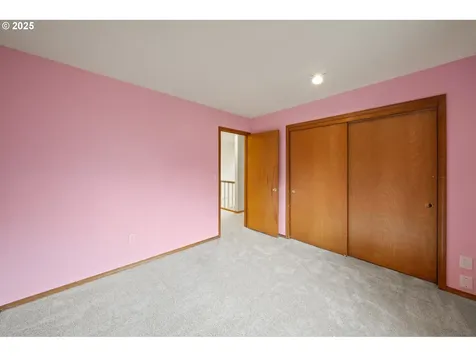 14390 Camden Lane Lake Oswego OR 97035