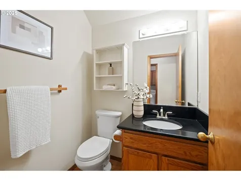 14390 Camden Lane Lake Oswego OR 97035