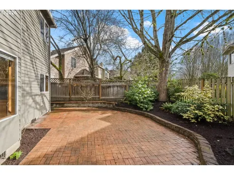 14390 Camden Lane Lake Oswego OR 97035