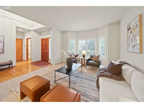 14390 Camden Lane Lake Oswego OR 97035