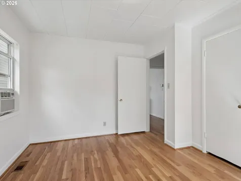 6102 SE Knapp Street Portland OR 97206