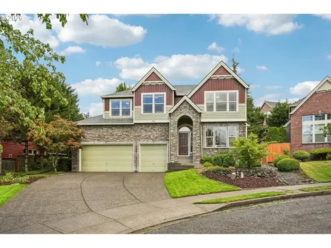 944 NW Hoquiam Court Camas WA 98607