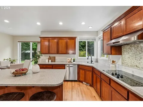 944 NW Hoquiam Court Camas WA 98607