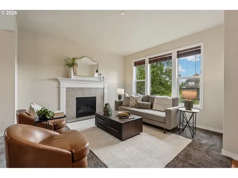 944 NW Hoquiam Court Camas WA 98607