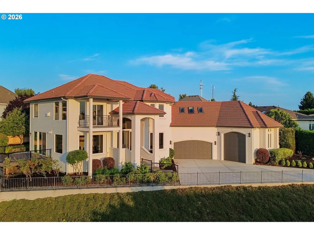 2210 NW Hood Street Camas WA 98607