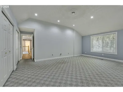 9373 SW Fast Place Portland OR 97223