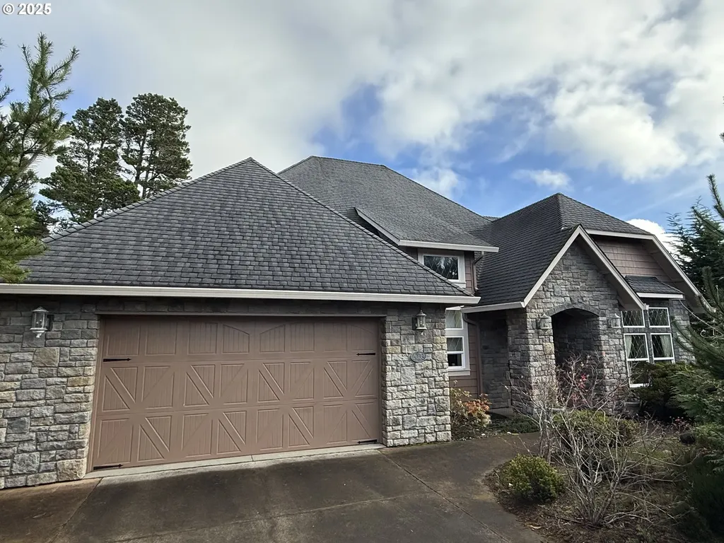 5233 Dunewood Drive Florence OR 97439