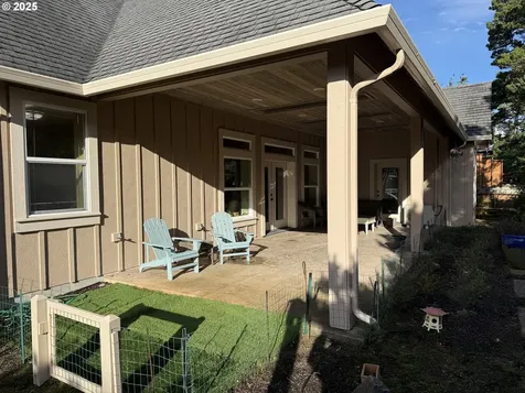 5233 Dunewood Drive Florence OR 97439