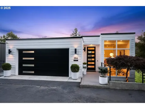 2916 SW Canterbury Lane Portland OR 97205