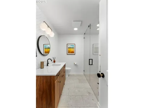 2916 SW Canterbury Lane Portland OR 97205