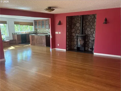 606 SE 73rd Avenue Portland OR 97215