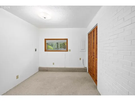 430 SW Cedar Avenue Warrenton OR 97146