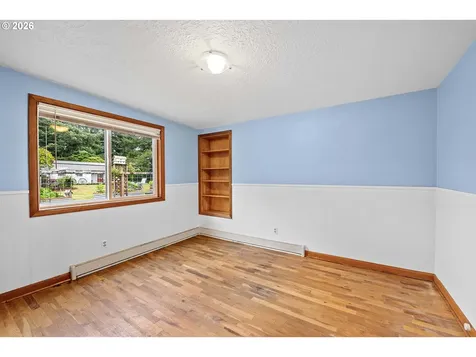 430 SW Cedar Avenue Warrenton OR 97146