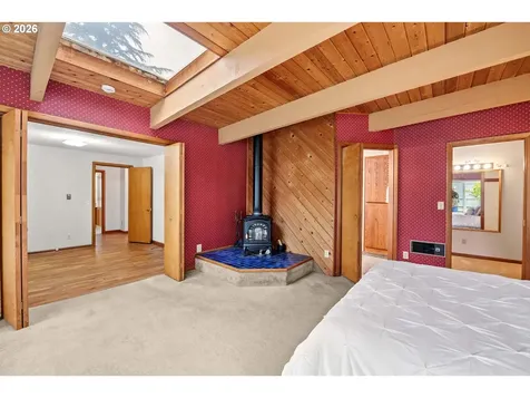 430 SW Cedar Avenue Warrenton OR 97146