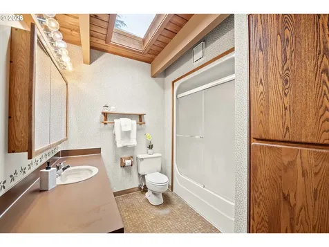 430 SW Cedar Avenue Warrenton OR 97146
