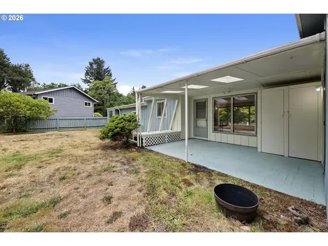 430 SW Cedar Avenue Warrenton OR 97146