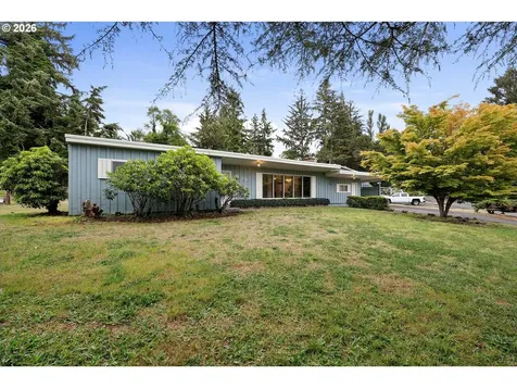 430 SW Cedar Avenue Warrenton OR 97146