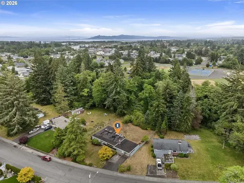 430 SW Cedar Avenue Warrenton OR 97146