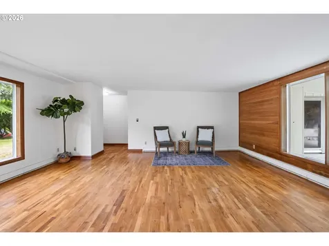 430 SW Cedar Avenue Warrenton OR 97146
