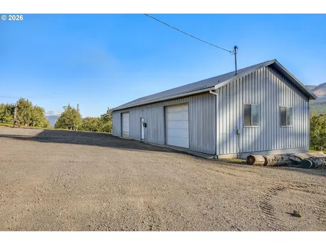 2650 Van Horn Drive Hood River OR 97031