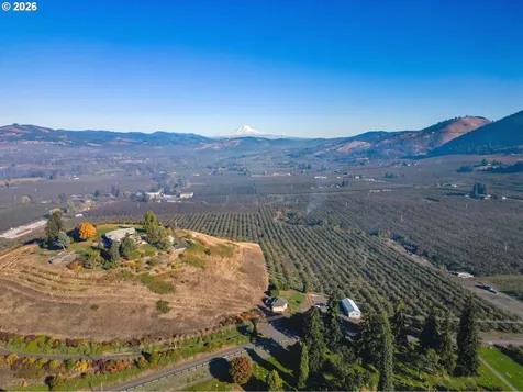 2650 Van Horn Drive Hood River OR 97031