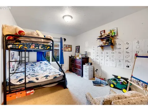 3729 N Farragut Street Portland OR 97217