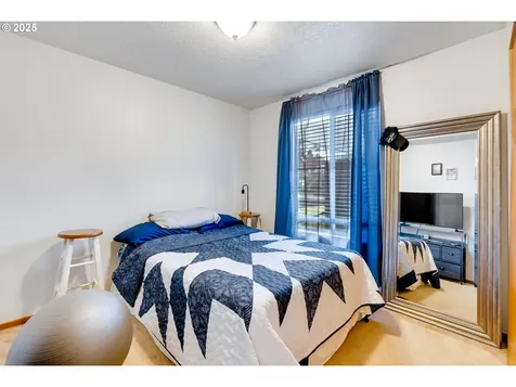3729 N Farragut Street Portland OR 97217