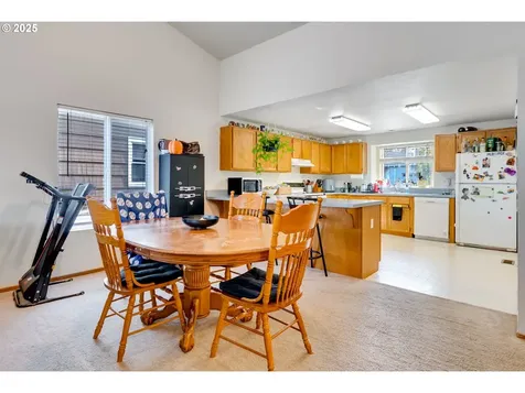 3729 N Farragut Street Portland OR 97217