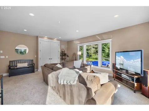 30010 NE 60th Street Camas WA 98607