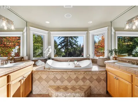30010 NE 60th Street Camas WA 98607