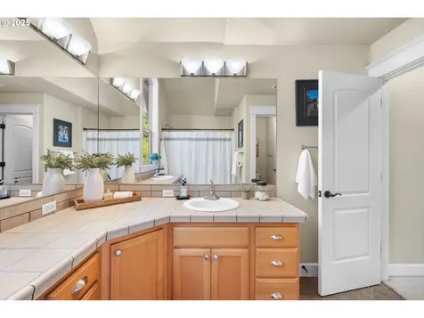 30010 NE 60th Street Camas WA 98607