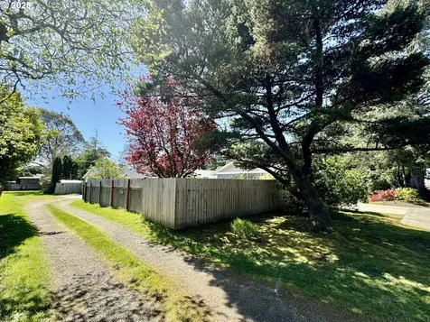 918 7th Street Florence OR 97439