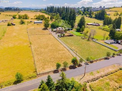 2015 SE 283rd Avenue Camas WA 98607