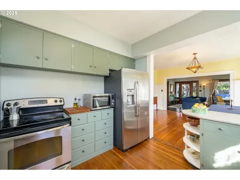 630 SE 1st Street Mcminnville OR 97128