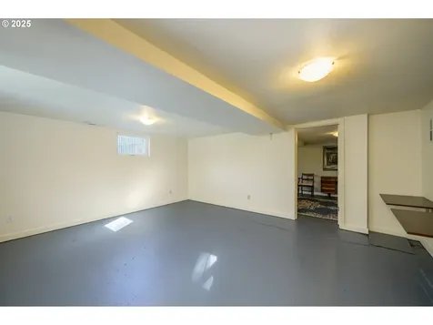 630 SE 1st Street Mcminnville OR 97128