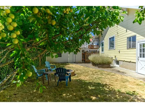 630 SE 1st Street Mcminnville OR 97128