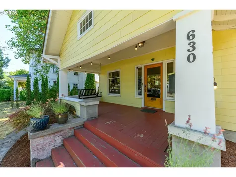 630 SE 1st Street Mcminnville OR 97128