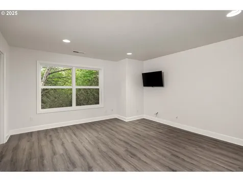 2377 NW Burkhart Drive Portland OR 97229