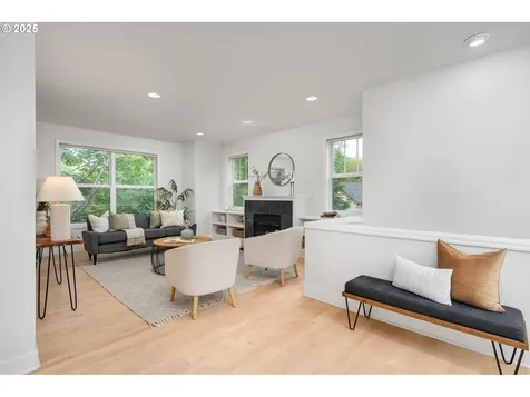 2377 NW Burkhart Drive Portland OR 97229