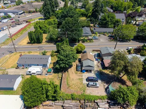 5947 NE 60th Avenue Portland OR 97218