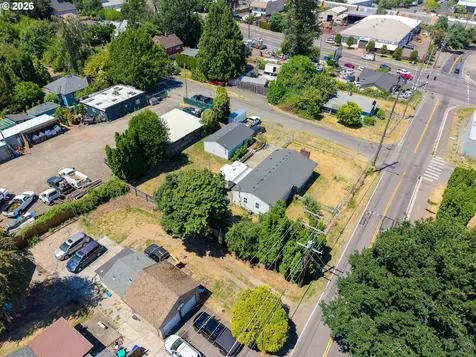 5947 NE 60th Avenue Portland OR 97218