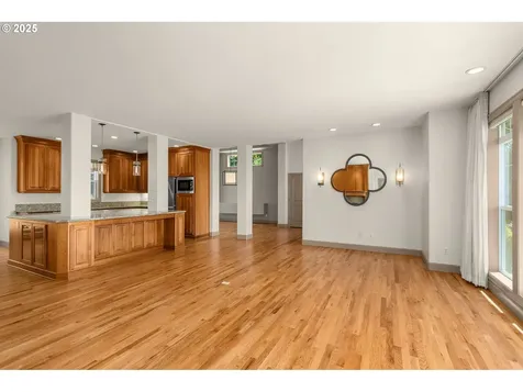 10027 NW Skyline Heights Drive Portland OR 97229