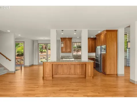 10027 NW Skyline Heights Drive Portland OR 97229