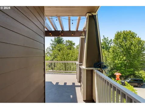 10027 NW Skyline Heights Drive Portland OR 97229