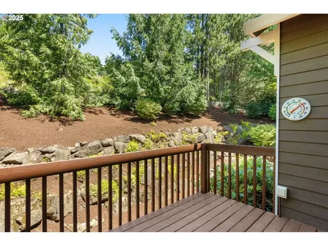 10027 NW Skyline Heights Drive Portland OR 97229