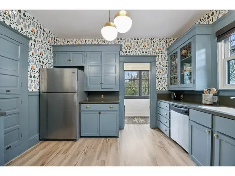4227 SE Gladstone Street Portland OR 97206
