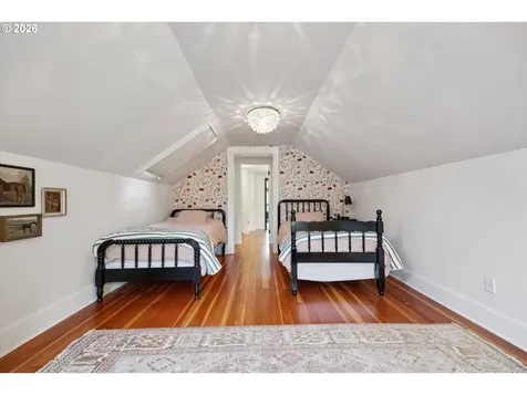 4227 SE Gladstone Street Portland OR 97206