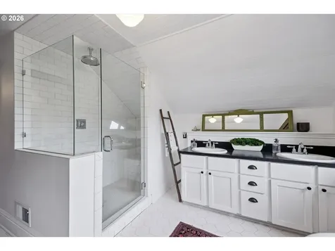 4227 SE Gladstone Street Portland OR 97206
